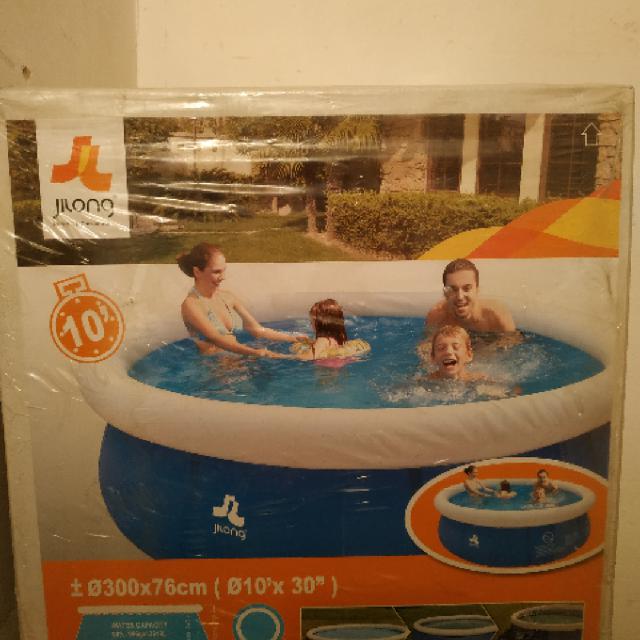 בריכת גילונג חדשה באריזה