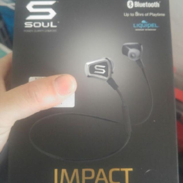 אוזניות ספורט יש לי 2 כאלה..