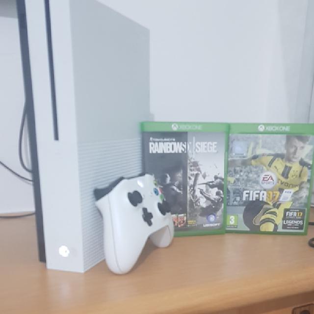 xbox one s 500gb שלט אחד 6 משחקים