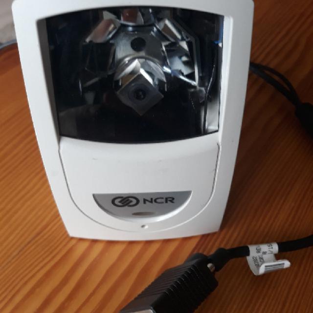 סורק שולחני מקצועי ncr