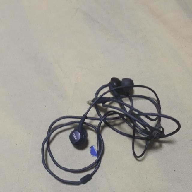 אוזניות חדשות