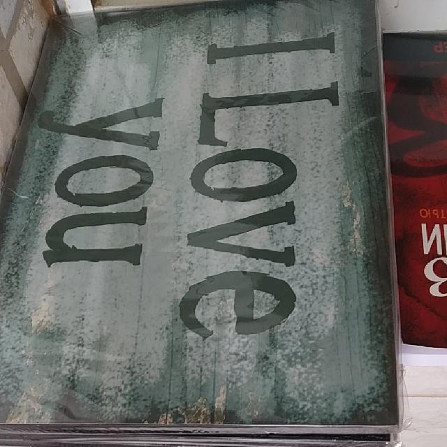 שלטי מתנה עם כיתוב