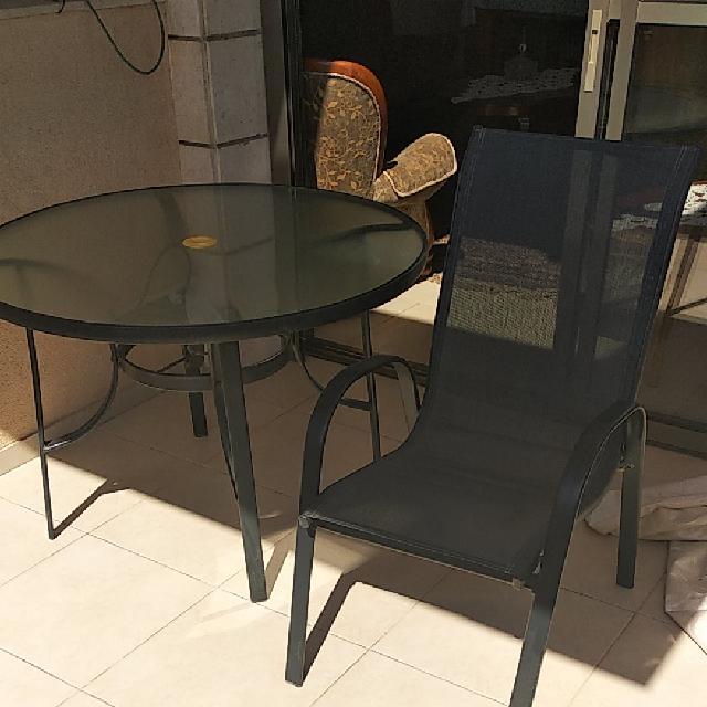 שולחן + 4 כסאות למירפסת 