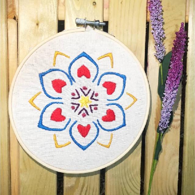 Embroidery Hoop تطريز يدوي