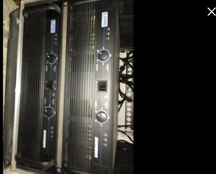 4 רמקולים סוג יממה מעץ 500w, ושני מגברים חזקים כל אחד 2000w אחד לטופים ושני לבסים, אקולייזר 31 ערוצים של dbx, קומפרסור ועגלה מגברים וכבלים הכל 7000 גמיש !!!