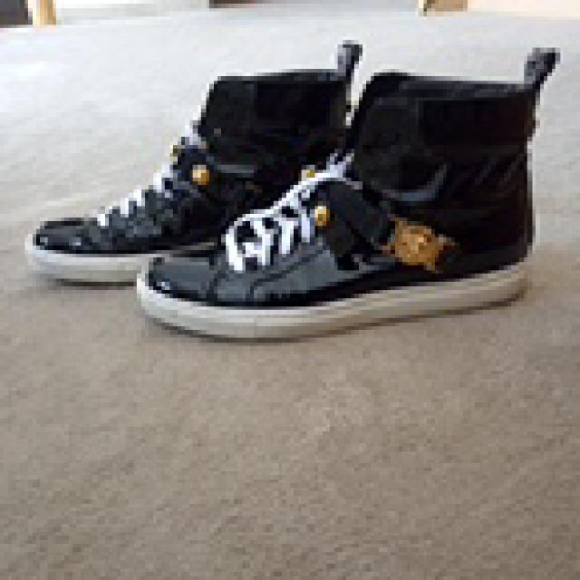 נעלי הליכה,Versace,