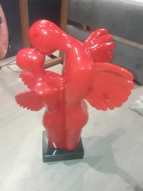 פסל אדום זוג