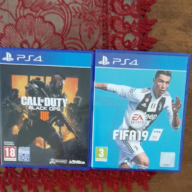 פיפא וכל אוף דיוטי כל אחד 100 שתיהם ביחד 180