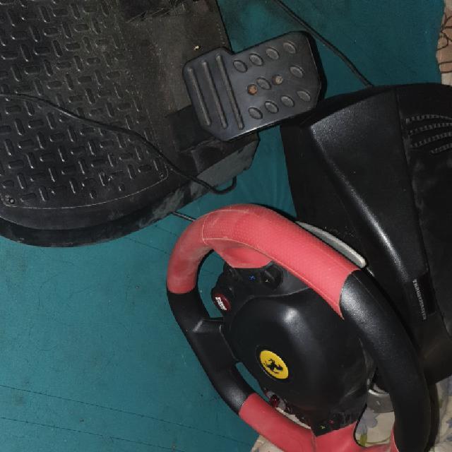 פדלים והגה xbox