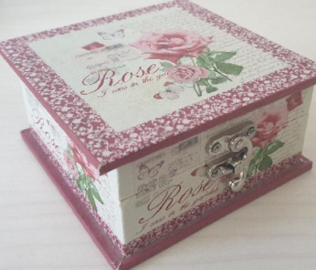 קופסא מעוצבת לתכשיטים