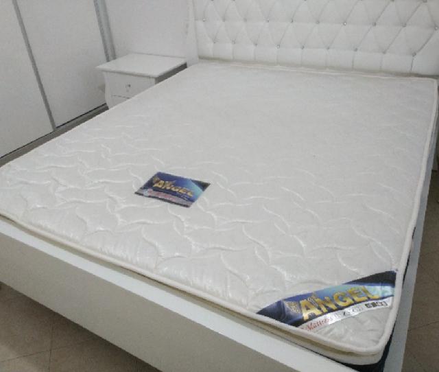 מיטה עם מזרון