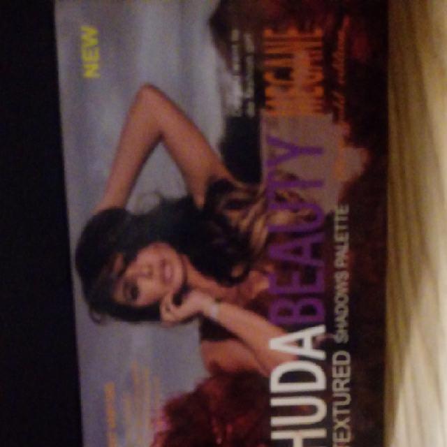 איפור לעיניים בצבעי סתיו נפלא huda beauty