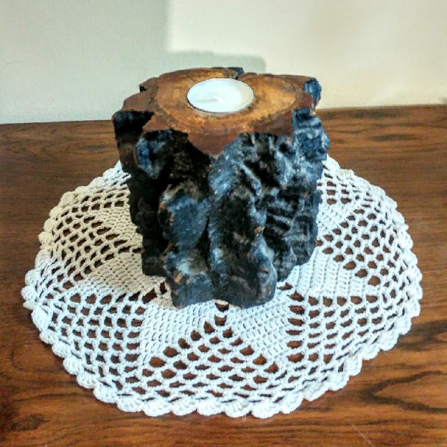 גזע עץ מרשים לנר