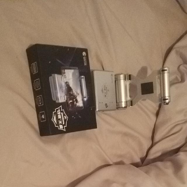 קונסולה לטלפון עם כניסות usb למקלדת ועכבר