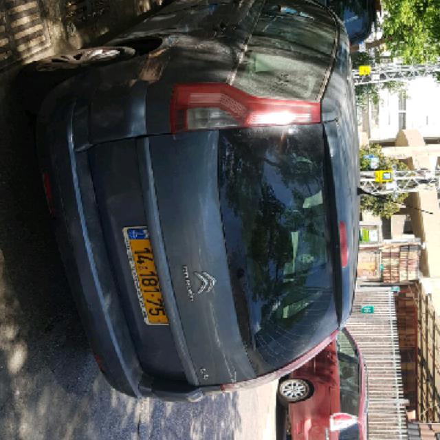 סיטרואן 7 מקומות