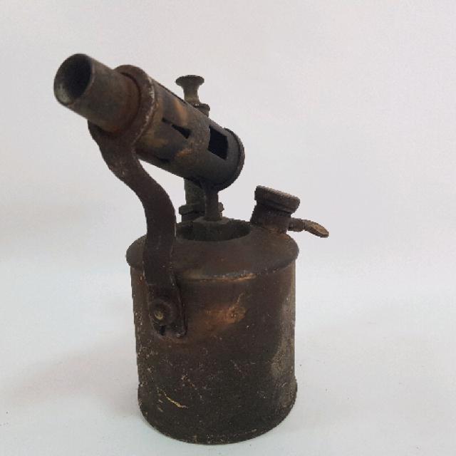 לאוהבי הדברים המיוחדים ואנתיקה  ברנר גז ישן משנת השלושים