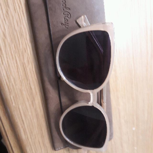 משקפיים כמו חדש