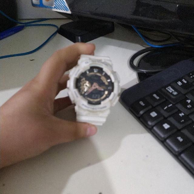 שעון ג'י שוק