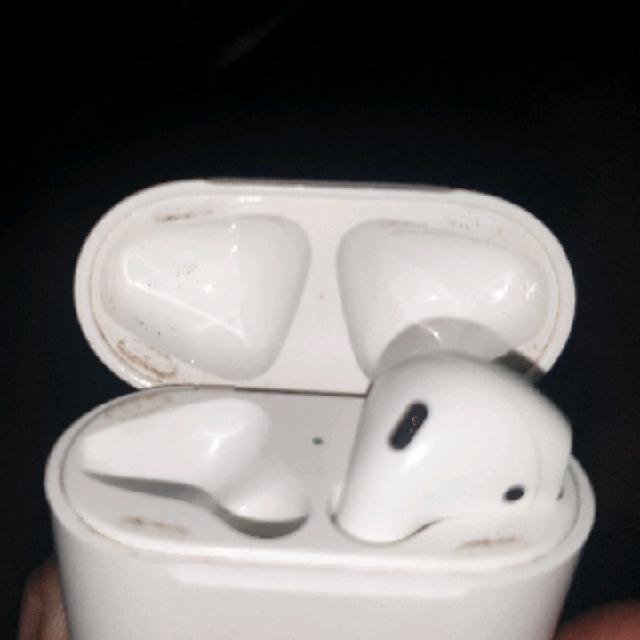 Airpods 1st Gen