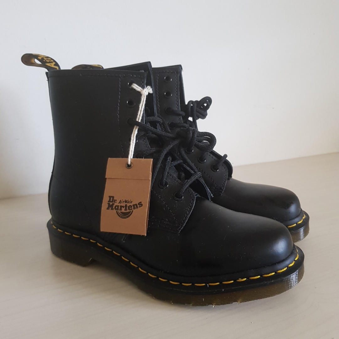 דוקטור מרטינס DR Martens  